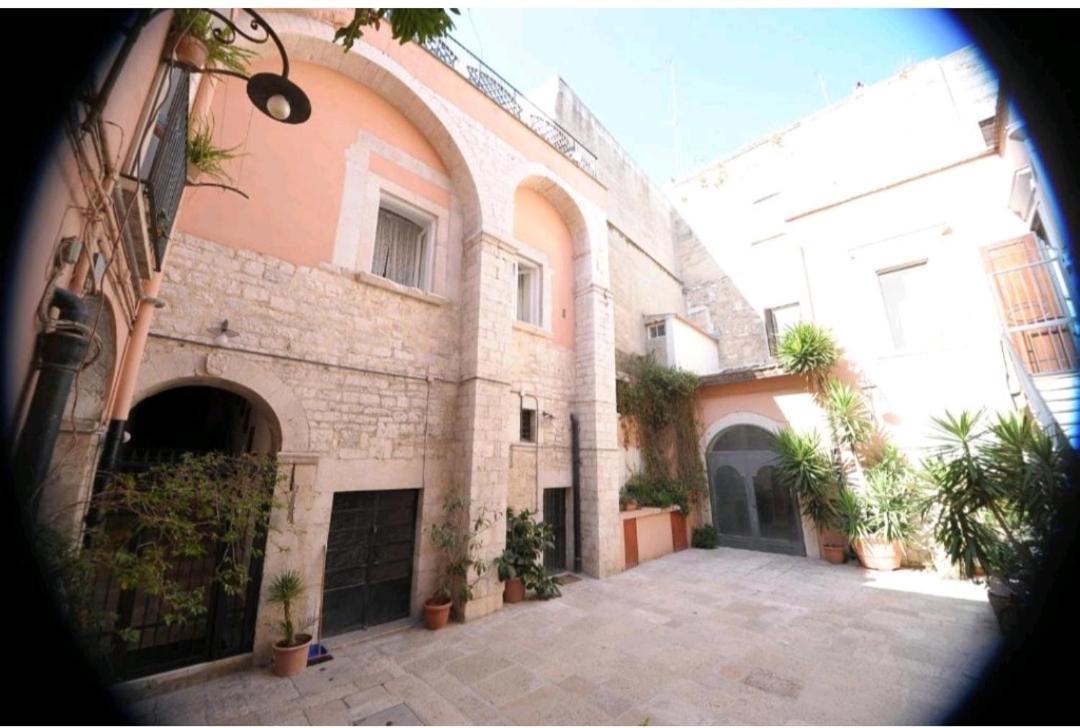 Casa Vacanza Saint Patrick Барлетта Экстерьер фото