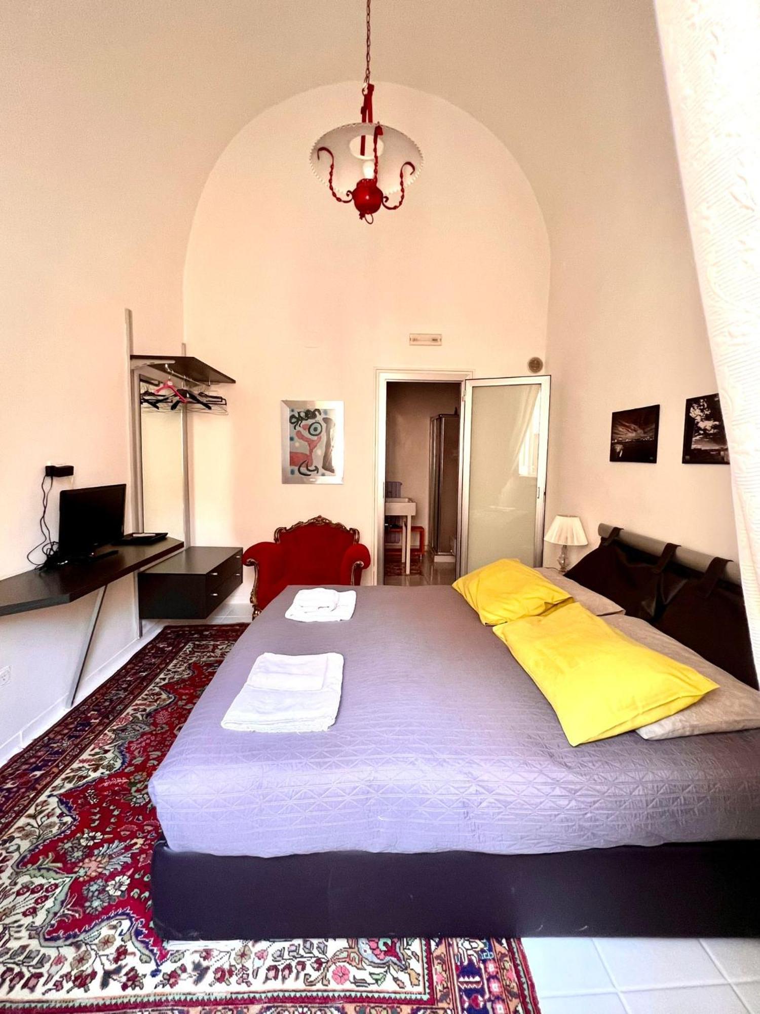 Casa Vacanza Saint Patrick Барлетта Экстерьер фото